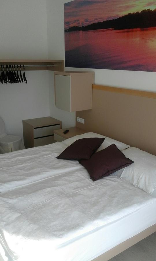 Jurman Apartment Barbariga Exterior photo
